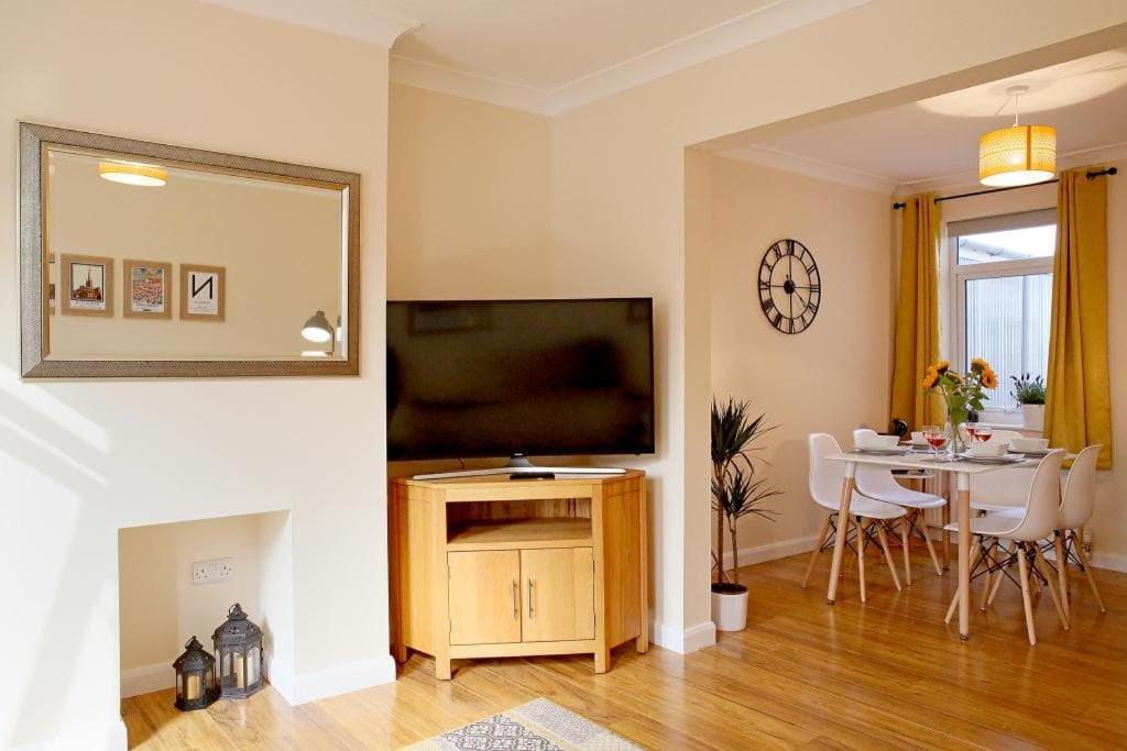 Stylish Norwich Stay Near Cathedral With Parking エクステリア 写真